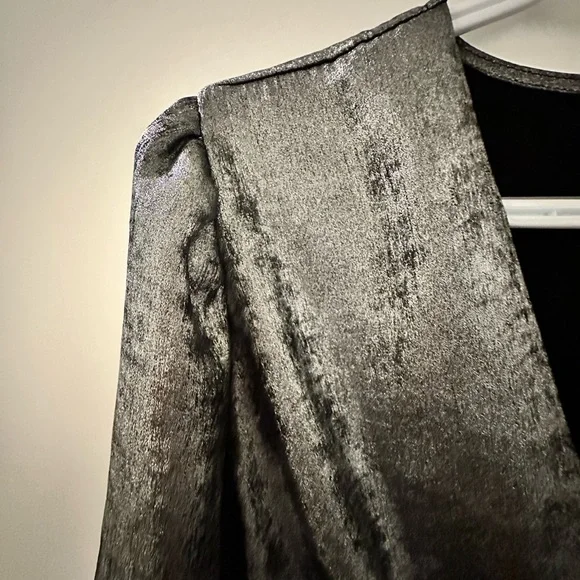 Dynamite, silver, medium top. - Picture 3 of 7